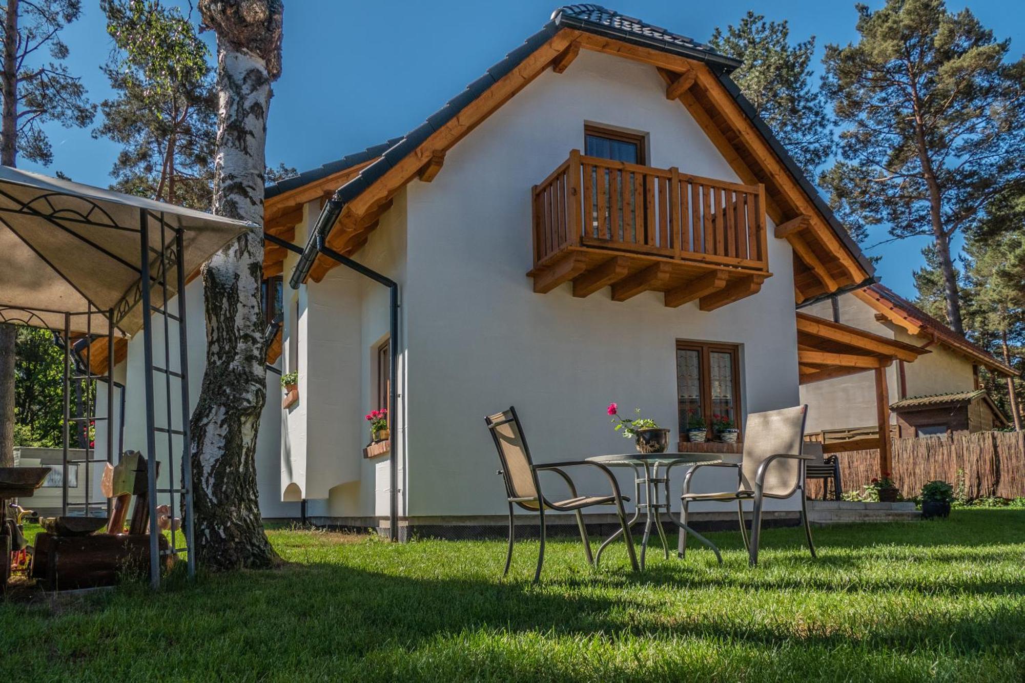 Lesna Chata Jarosławiec Exterior foto