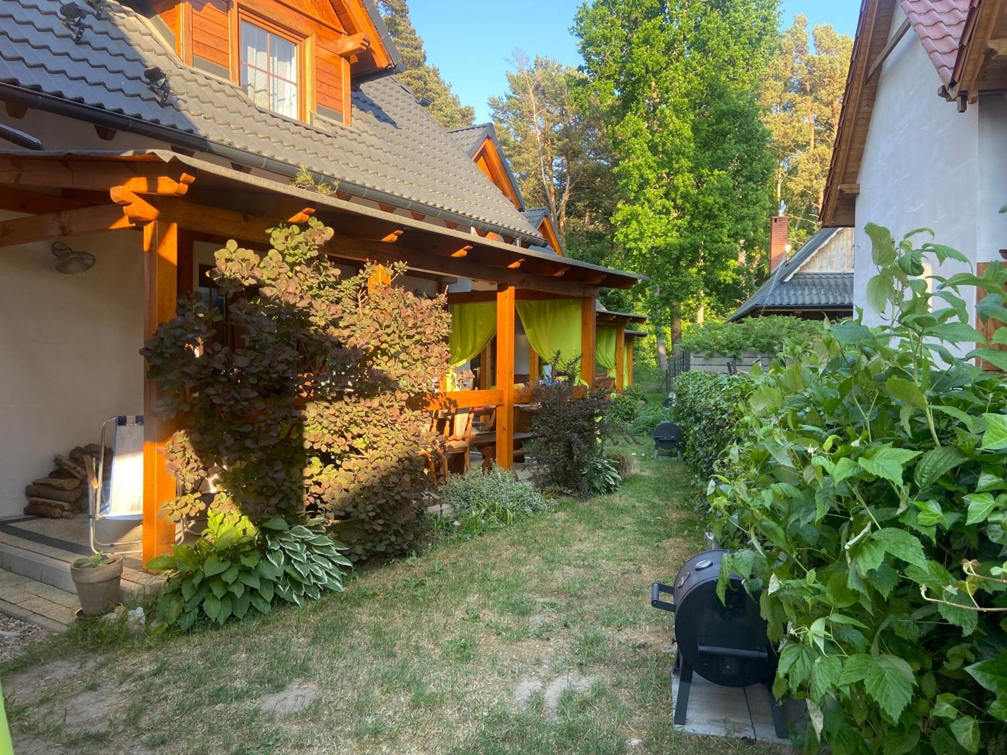 Lesna Chata Jarosławiec Exterior foto