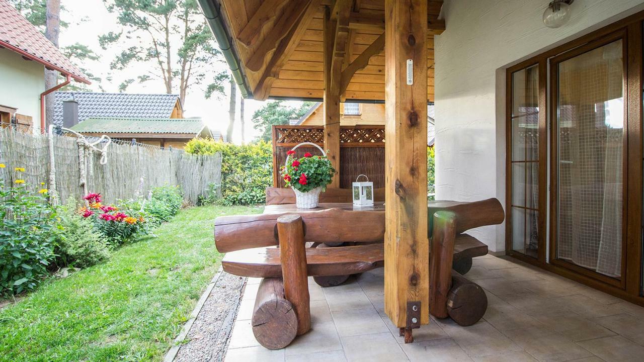 Lesna Chata Jarosławiec Exterior foto
